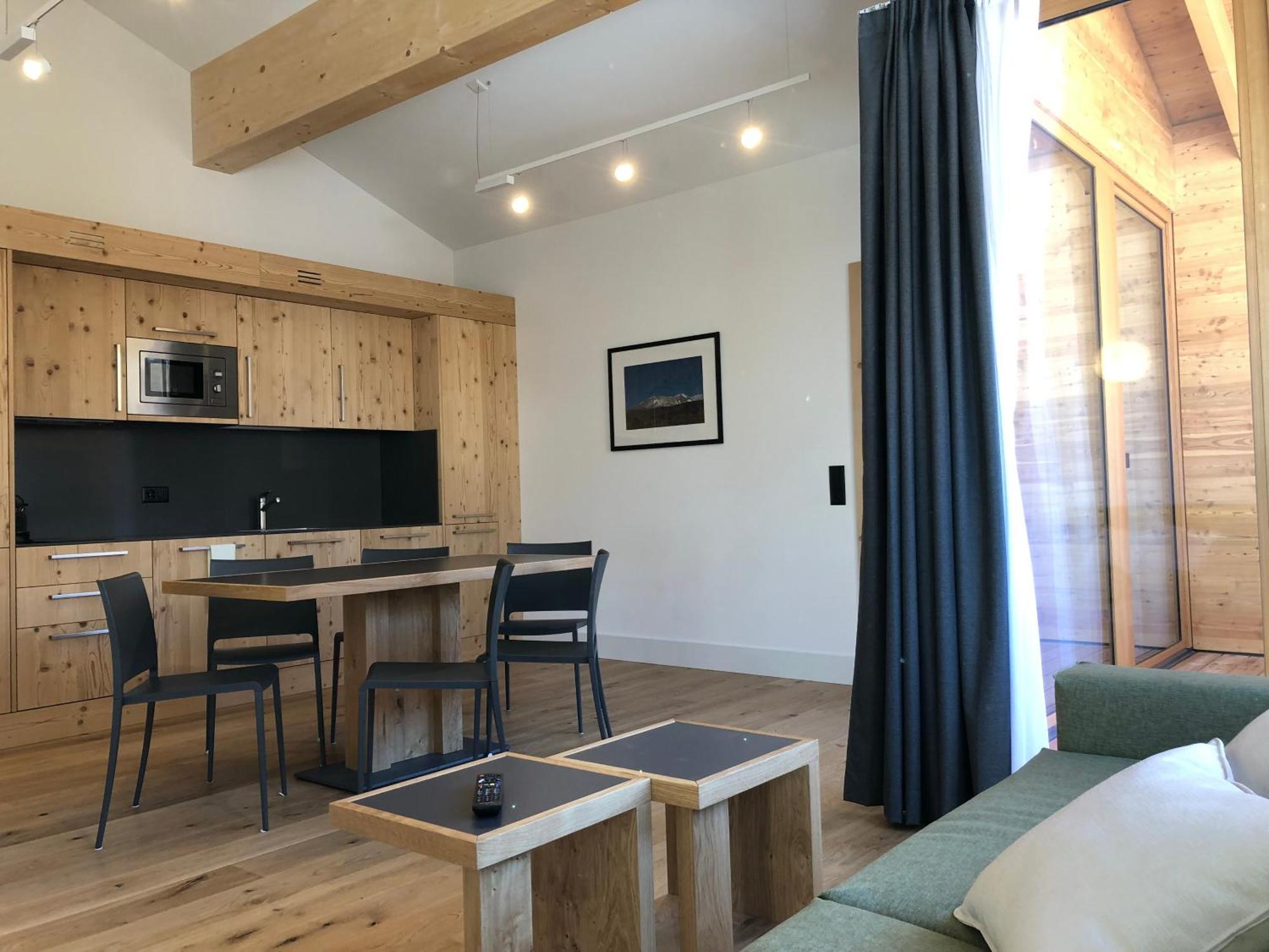 Catrina Resort Дизентис Номер фото